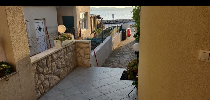 Apartman na mirnoj lokaciji, preko puta mora, s prekrasnim pogledom, Apartmani Milin uz more Zadar - Diklo Zadar